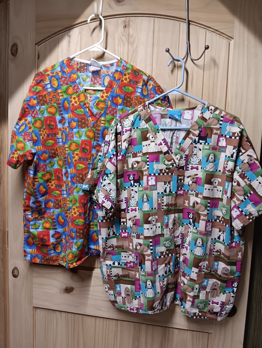 Peaches Scrub Top And Scrub HQ Scrub Top. EUC